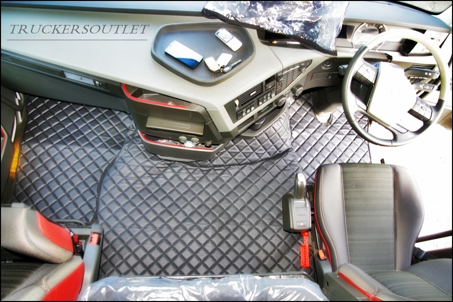 VOLVO FH4 LEATHERETTE FLOOR SET - Image 3