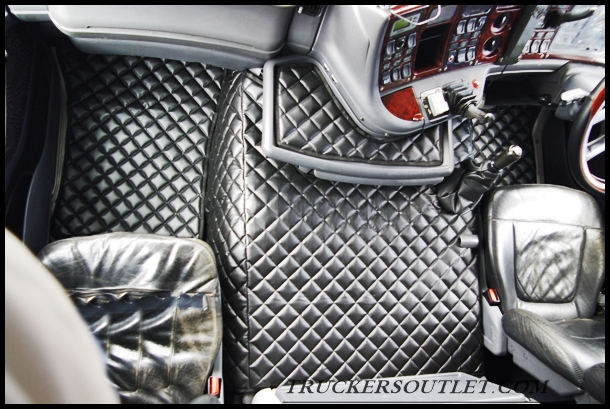Scania 4 Series Floor Set Leatherette